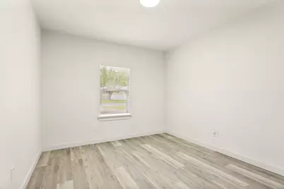 128 NW Lorna Street, Burleson, TX 76028 - Photo 22