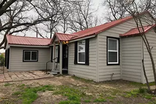 506 E 15th, Bonham, TX 75418 - Photo 36