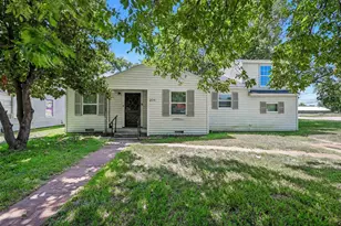 506 E 15th, Bonham, TX 75418 - Photo 12