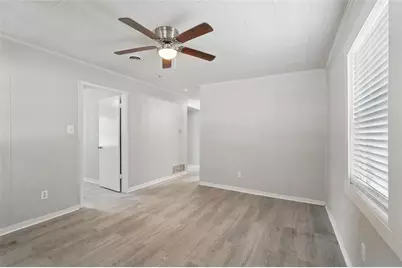 506 E 15th, Bonham, TX 75418 - Photo 10