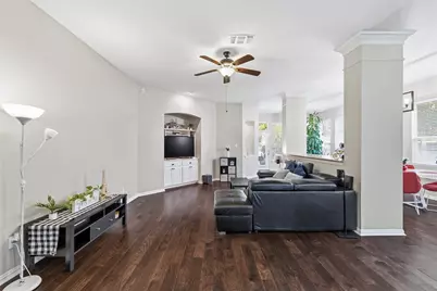 124 Myrtle Creek, Grapevine, TX 76051 - Photo 6