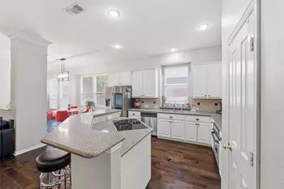 124 Myrtle Creek, Grapevine, TX 76051 - Photo 8