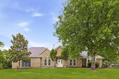 1092 Holly Lane, Lewisville, TX 75067 - Photo 1
