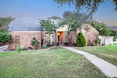 810 Highland Hills Lane, Highland Village, TX 75077 - Photo 1