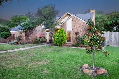 810 Highland Hills Lane, Highland Village, TX 75077 - Photo 2