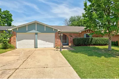 105 Countryside Drive, Arlington, TX 76014 - Photo 2