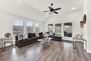 1023 Clydeview Rd, Forney, TX 75126 - Photo 4
