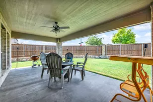 1023 Clydeview Rd, Forney, TX 75126 - Photo 22