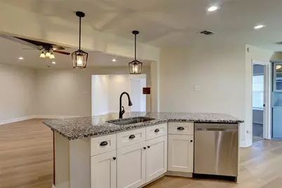 1911 University Drive, Richardson, TX 75081 - Photo 12