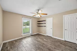 5401 Oak Branch Dr, Arlington, TX 76016 - Photo 16