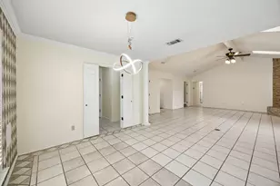5401 Oak Branch Dr, Arlington, TX 76016 - Photo 6