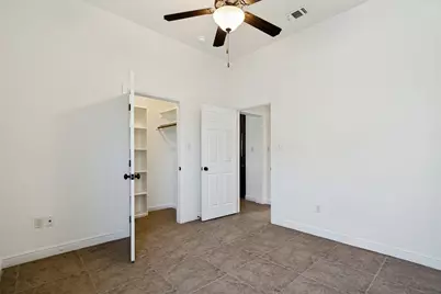 204 Captains Court, Granbury, TX 76049 - Photo 22