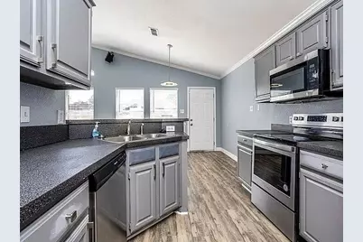9000 Elbe Trail, Fort Worth, TX 76118 - Photo 14
