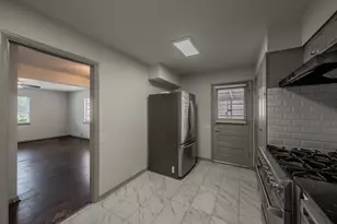 4411 Merrell Rd, Dallas, TX 75229 - Photo 8