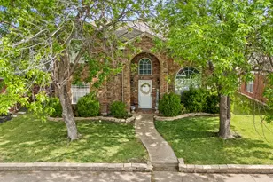 7713 Harbor Dr, Rowlett, TX 75088 - Photo 2