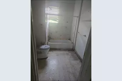 1511 Iowa, Dallas, TX 75216 - Photo 6