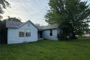 408 Crestview Dr, Kennedale, TX 76060 - Photo 1
