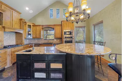 9205 Old Cross Timbers Road, Flower Mound, TX 75022 - Photo 8