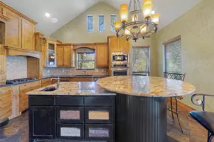 9205 Old Cross Timbers Rd, Flower Mound, TX 75022 - Photo 8