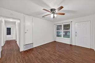5555 Pinson St, Fort Worth, TX 76119 - Photo 6
