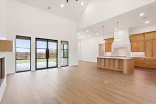919 Fawn Dr, McGregor, TX 76657 - Photo 6