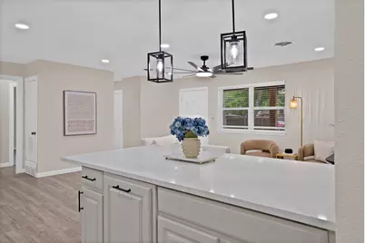 2013 Monaco Court, Arlington, TX 76010 - Photo 6