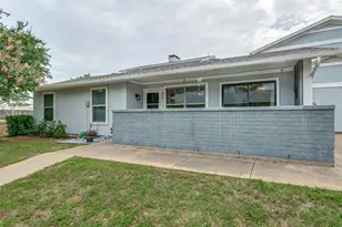649 Timberline Dr, Hurst, TX 76053 - Photo 2