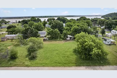 5429 Highview Drive, Granbury, TX 76048 - Photo 2