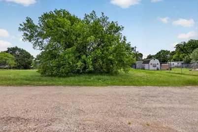 5429 Highview Drive, Granbury, TX 76048 - Photo 4