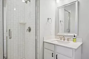 1316 Palm Canyon Dr, Dallas, TX 75204 - Photo 18