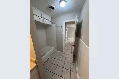 3879 Freddie Street, Fort Worth, TX 76119 - Photo 14