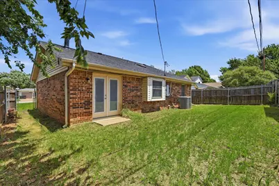 4118 Green Acres Circle, Arlington, TX 76017 - Photo 22