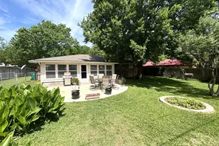 1207 Friona St, Bowie, TX 76230 - Photo 6