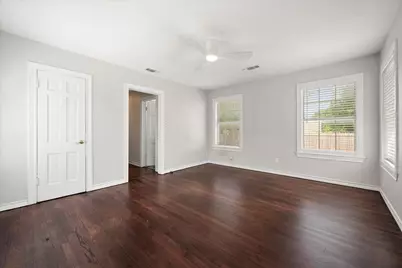 4521 Calmont Avenue, Fort Worth, TX 76107 - Photo 18