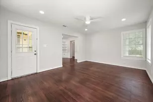 4521 Calmont Ave, Fort Worth, TX 76107 - Photo 4