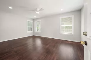 4521 Calmont Ave, Fort Worth, TX 76107 - Photo 4