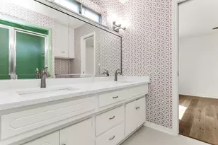 101 Hollyhill Ln, Denton, TX 76205 - Photo 20