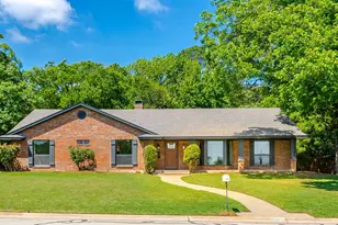 101 Hollyhill Ln, Denton, TX 76205 - Photo 38