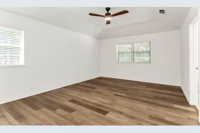 101 Hollyhill Lane, Denton, TX 76205 - Photo 22