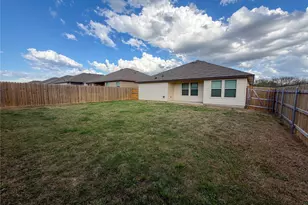 1036 Chambray Dr, Troy, TX 76579 - Photo 24