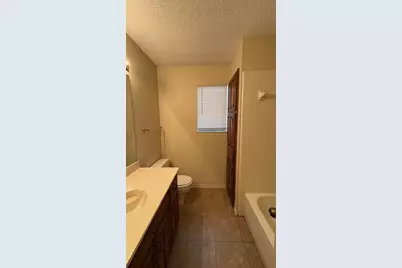 5703 Sterling Green Trail, Arlington, TX 76017 - Photo 18