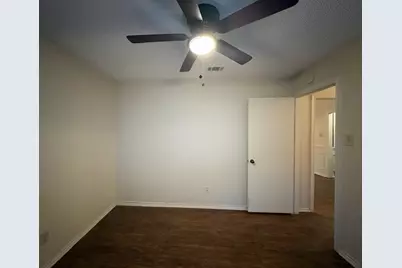 5703 Sterling Green Trail, Arlington, TX 76017 - Photo 16