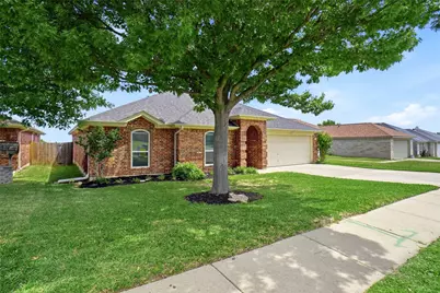 9316 Rhea Court, White Settlement, TX 76108 - Photo 2