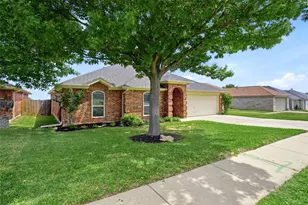 9316 Rhea Ct, White Settlement, TX 76108 - Photo 2