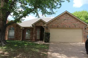 2305 Hickory Leaf Ln, Flower Mound, TX 75022 - Photo 1