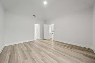 2805 Big Oaks Dr, Garland, TX 75044 - Photo 20