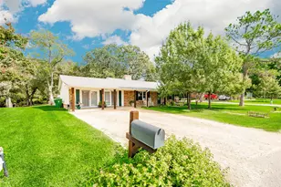 4100 Holly Ln, Flower Mound, TX 75022 - Photo 4