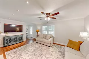4100 Holly Ln, Flower Mound, TX 75022 - Photo 10