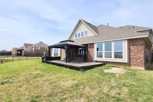 9413 Lk Frk Trl, Denton, TX 76226 - Photo 32