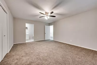 2122 Foxcroft Lane, Arlington, TX 76014 - Photo 12